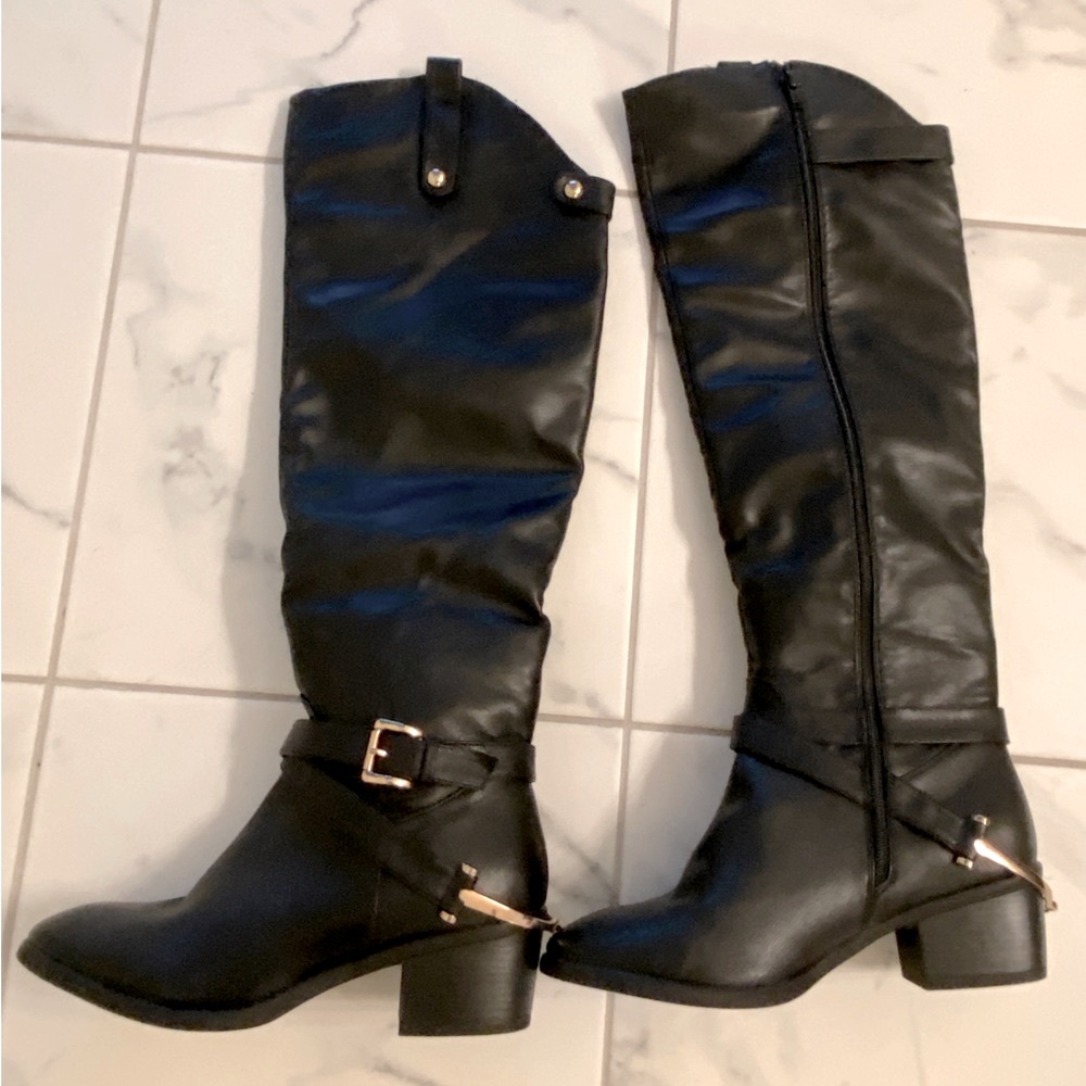 Black tall boots. Size 10.